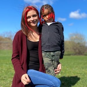 Meet your Posher, Adrianne